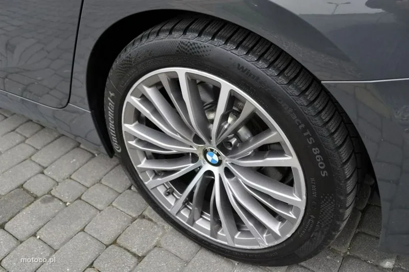 BMW Seria 3 G20 330 36