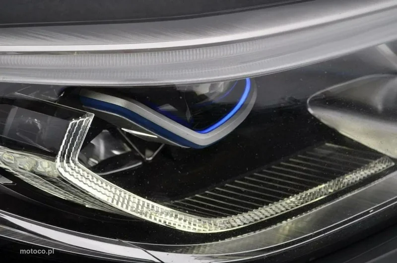 BMW Seria 3 G20 330 9