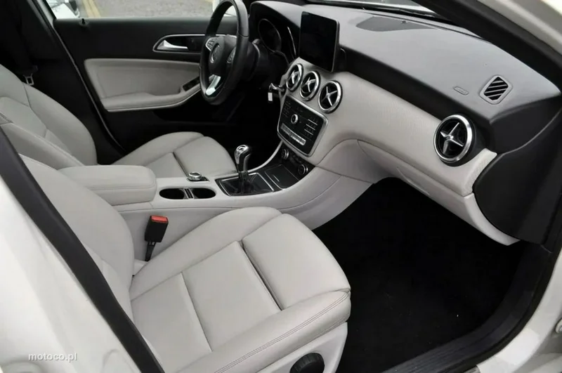 Mercedes-Benz Klasa A W176 A 180 24