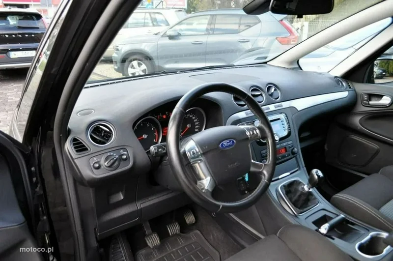 Ford S-Max I 13