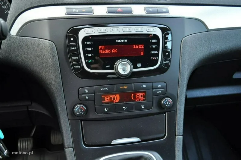 Ford S-Max I 22