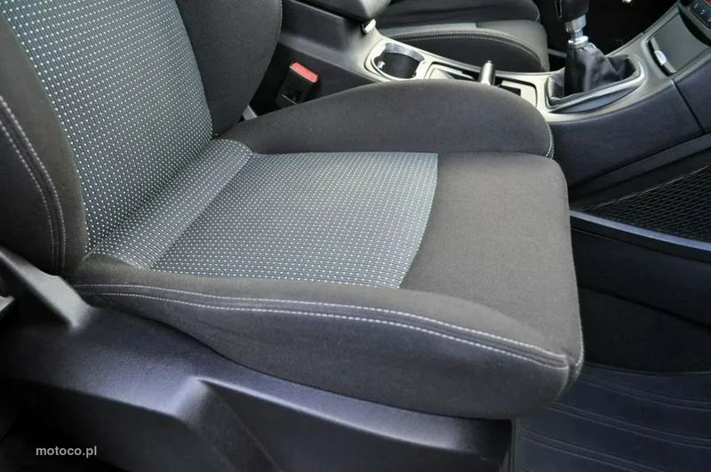 Ford S-Max I 31