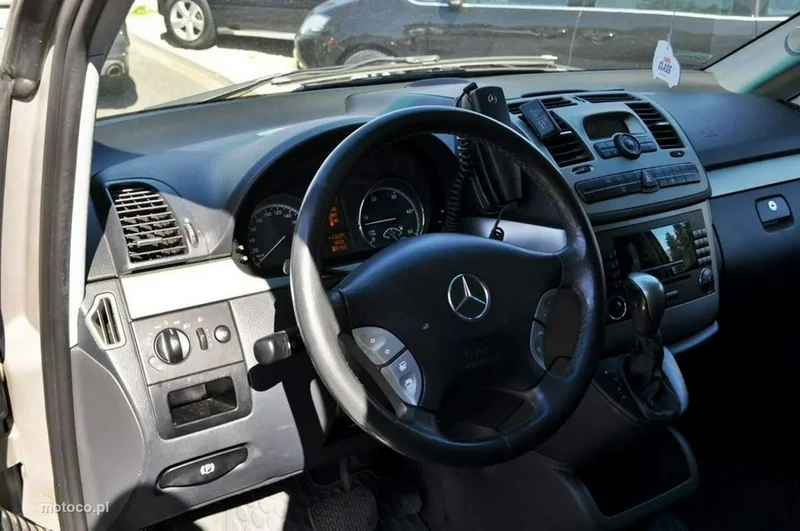Mercedes-Benz Viano 13