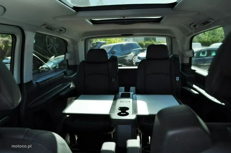 Mercedes-Benz Viano 21