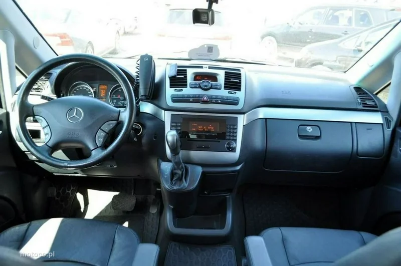 Mercedes-Benz Viano 29