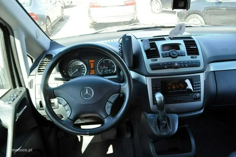 Mercedes-Benz Viano 30