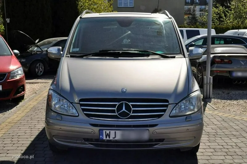 Mercedes-Benz Viano 4