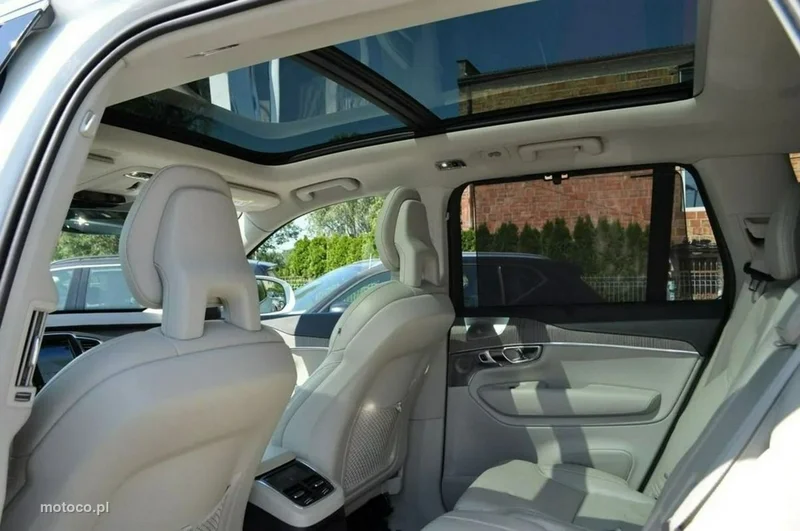 Volvo XC 90 19
