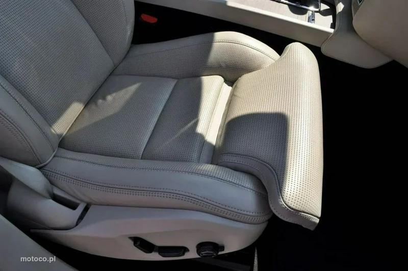 Volvo XC 90 25