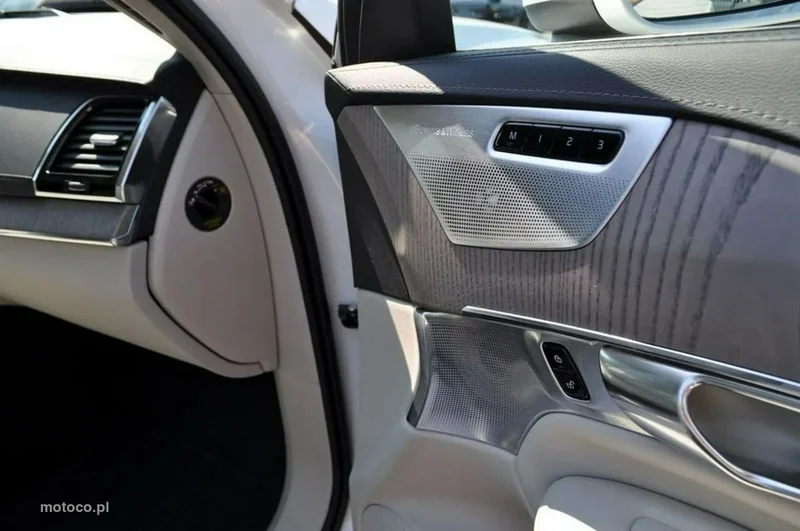 Volvo XC 90 27