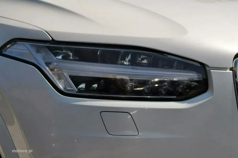 Volvo XC 90 7