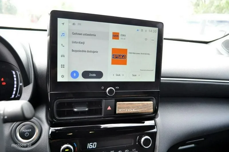 Toyota Yaris XP210 27