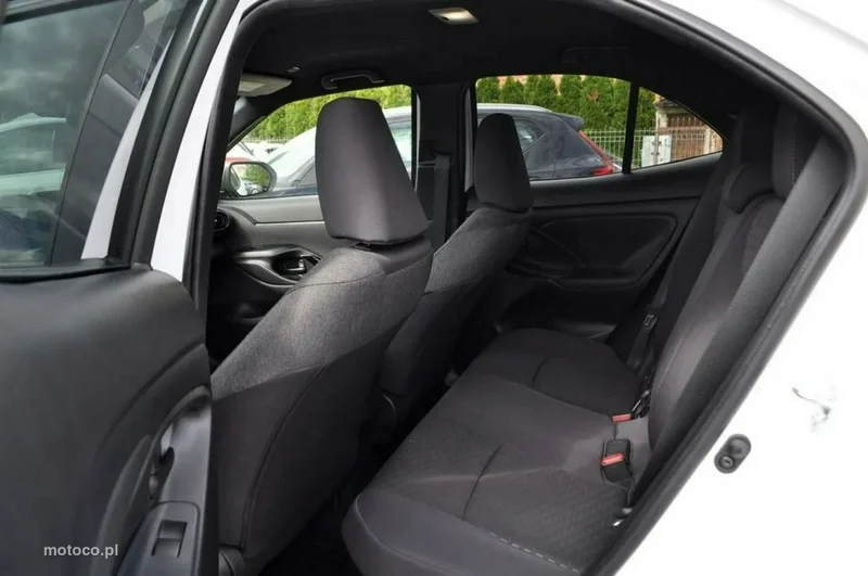 Toyota Yaris XP210 36