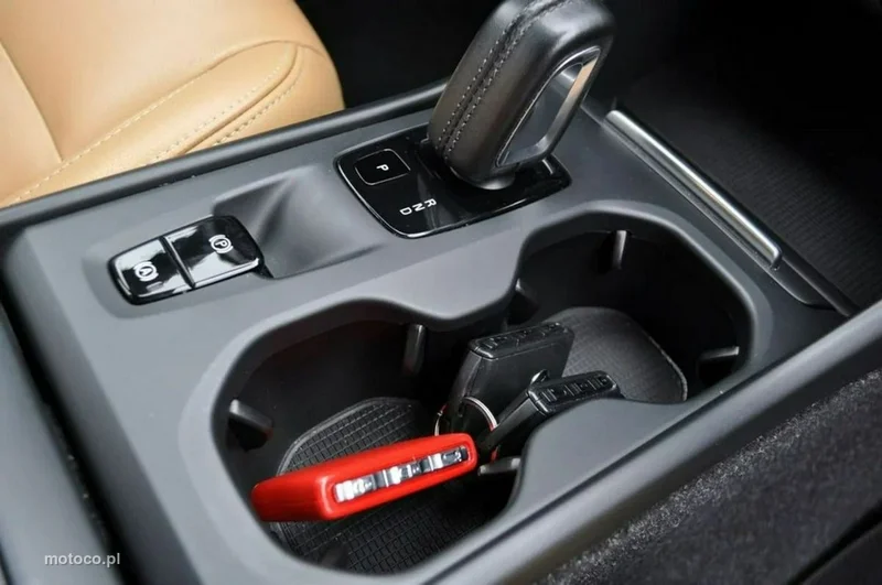 Volvo XC 40 16