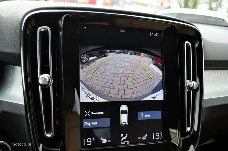 Volvo XC 40 21