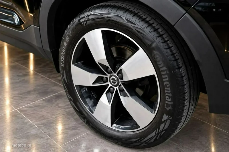 Volvo XC 40 9