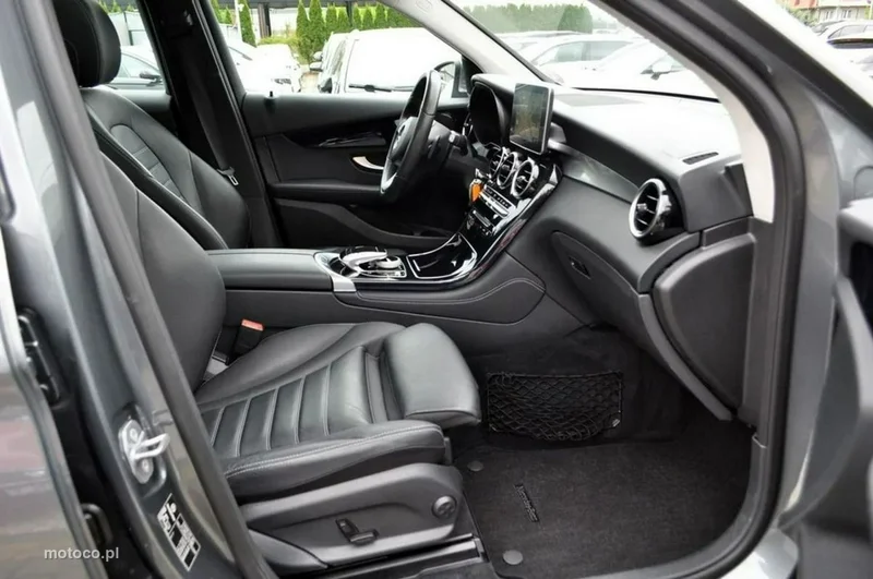 Mercedes-Benz GLC X253 350 27