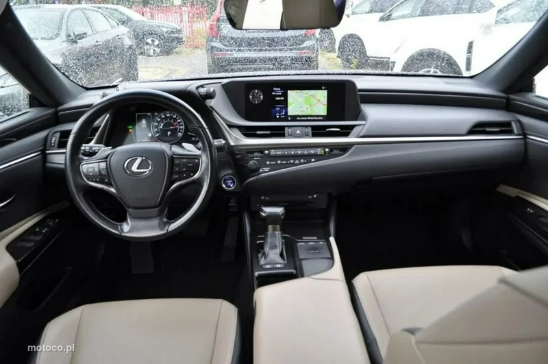 Lexus ES300 23
