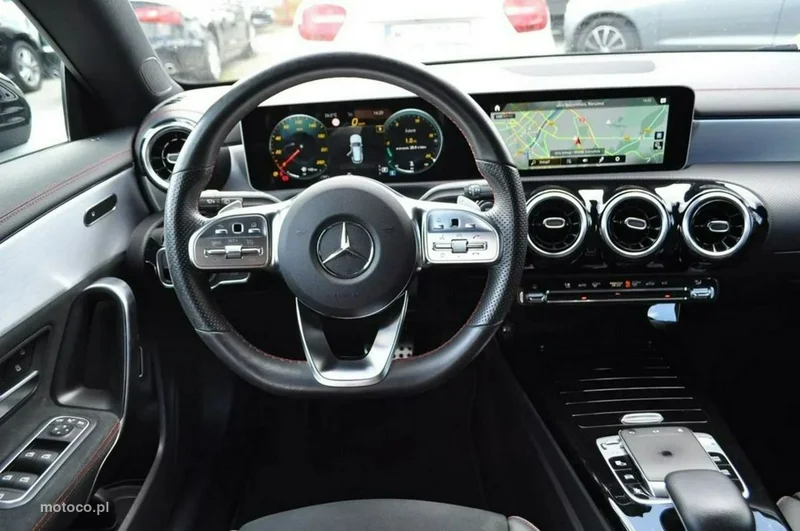 Mercedes-Benz CLA C118 200 26