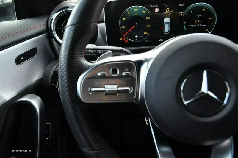 Mercedes-Benz CLA C118 200 27
