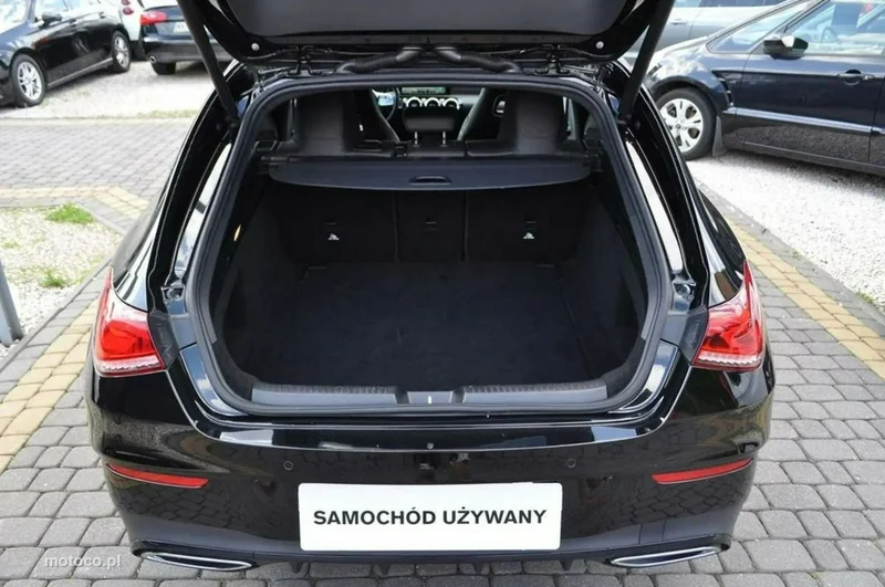Mercedes-Benz CLA C118 200 31