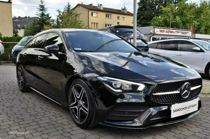 Mercedes-Benz CLA C118 200 5