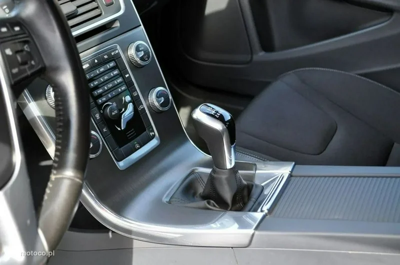 Volvo S60 19