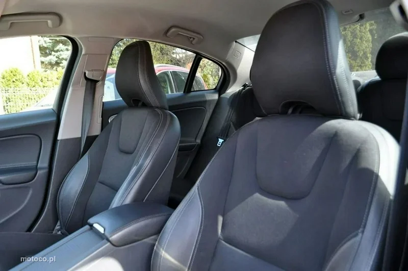 Volvo S60 24