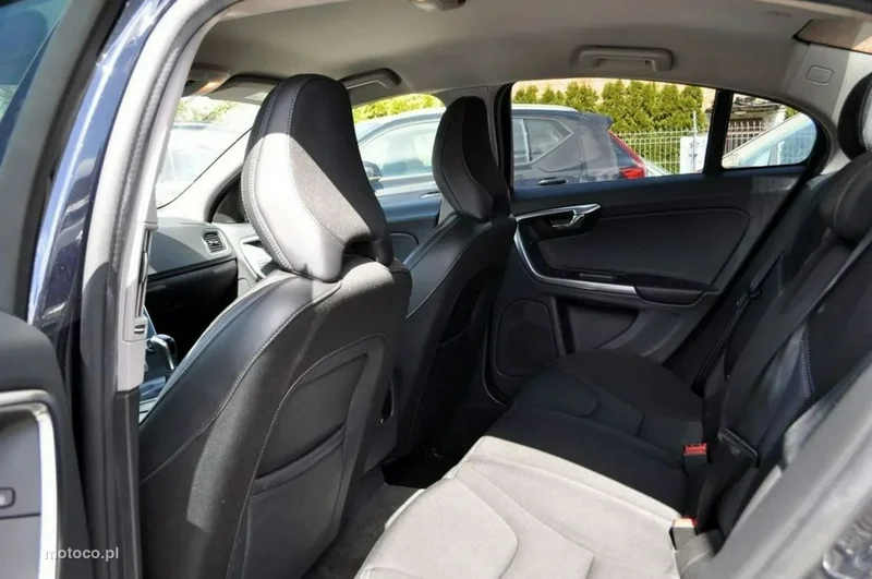 Volvo S60 27