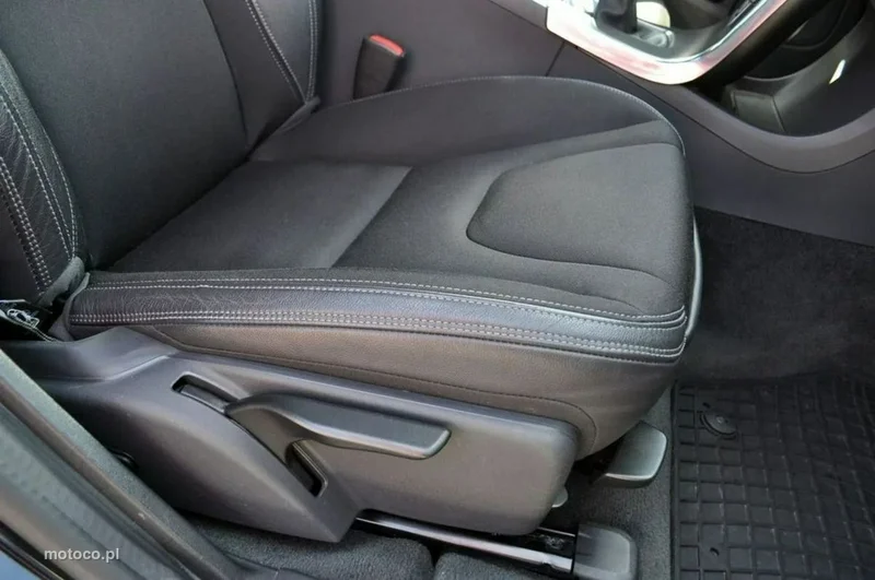 Volvo S60 33