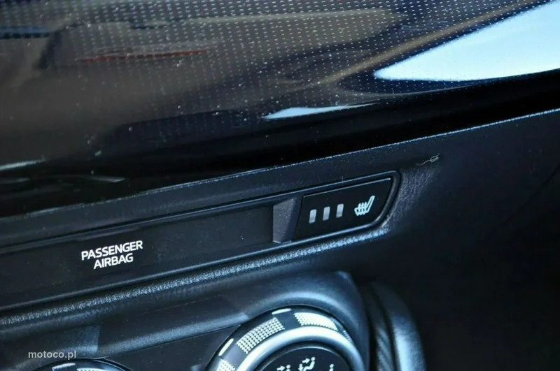 Mazda 2 27