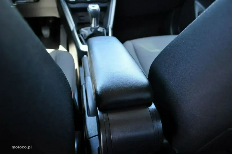 Mazda 2 33