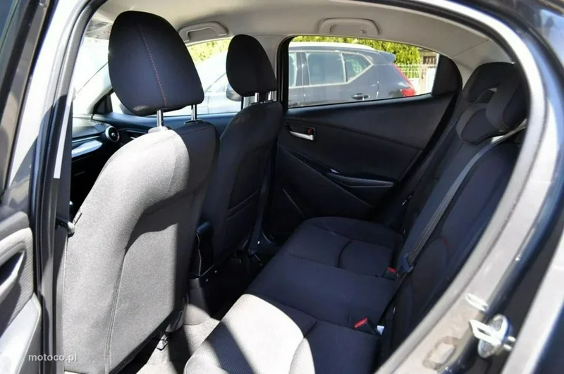 Mazda 2 34