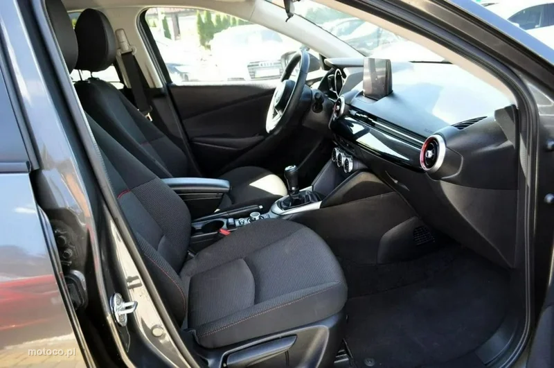 Mazda 2 35