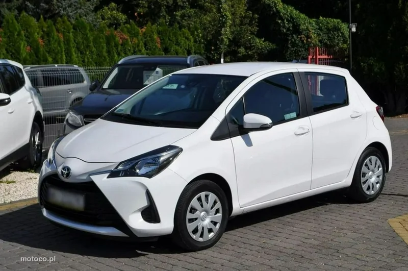 Toyota Yaris XP130 2