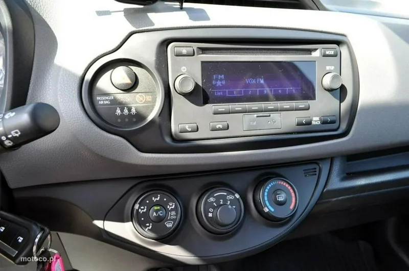 Toyota Yaris XP130 17