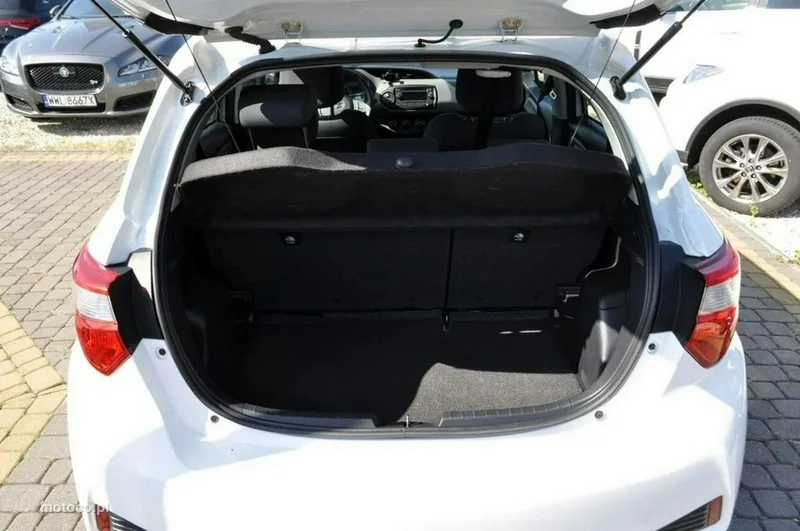 Toyota Yaris XP130 29