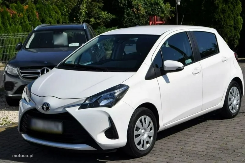 Toyota Yaris XP130 4