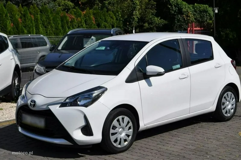 Toyota Yaris XP130 5