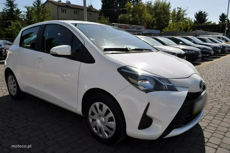Toyota Yaris XP130 9
