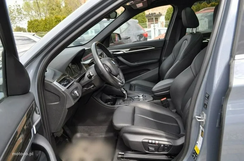 BMW X1 F48 17