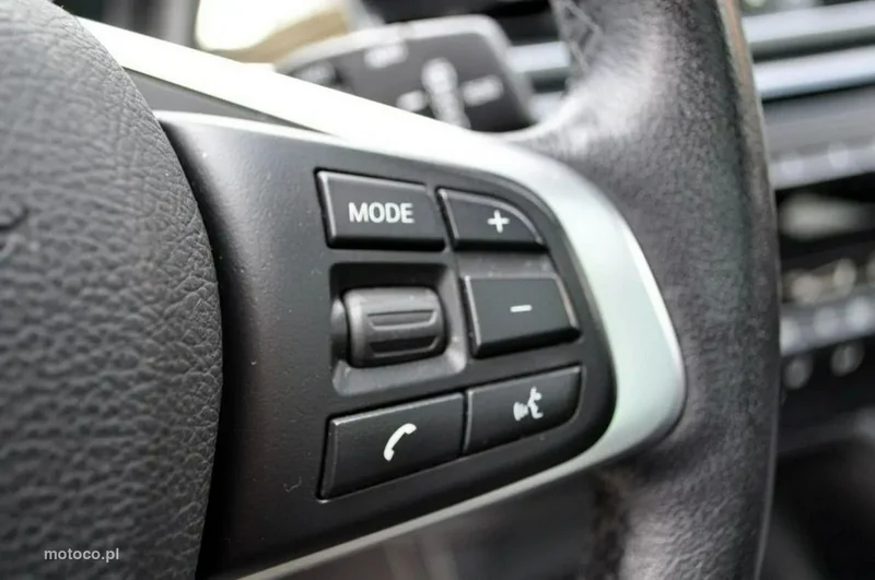 BMW X1 F48 28