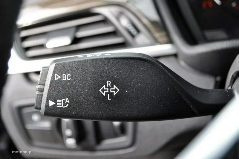 BMW X1 F48 29