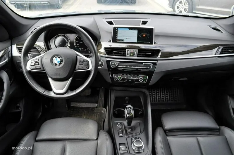BMW X1 F48 31