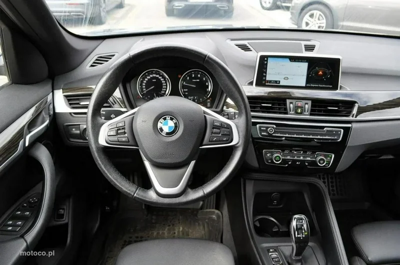 BMW X1 F48 32