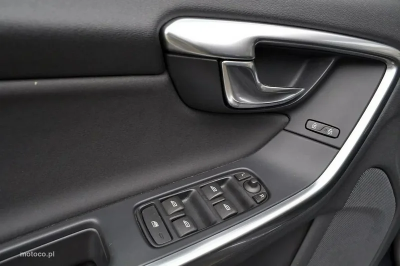 Volvo S60 16