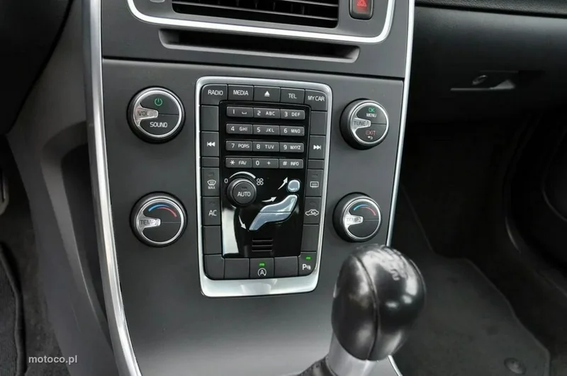 Volvo S60 24
