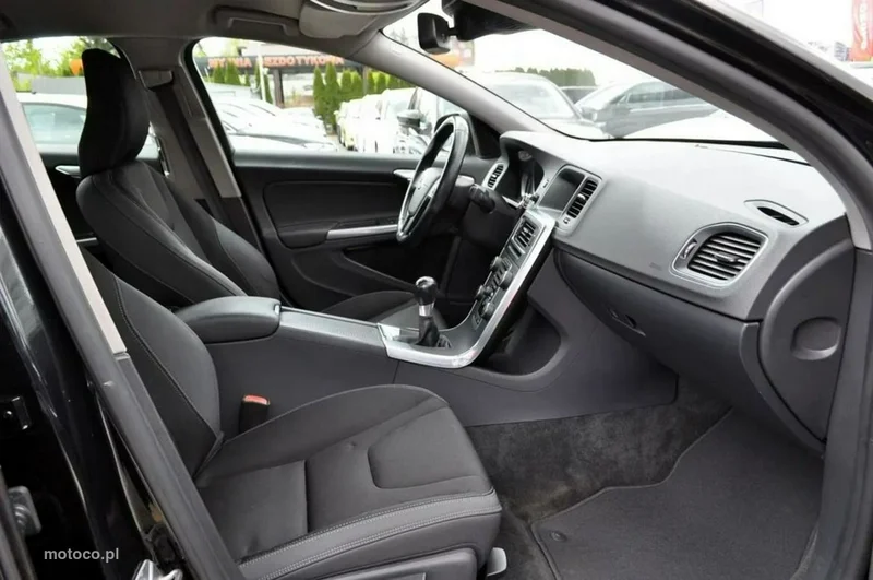 Volvo S60 31
