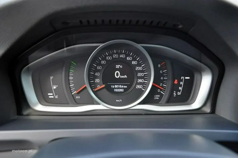 Volvo S60 24