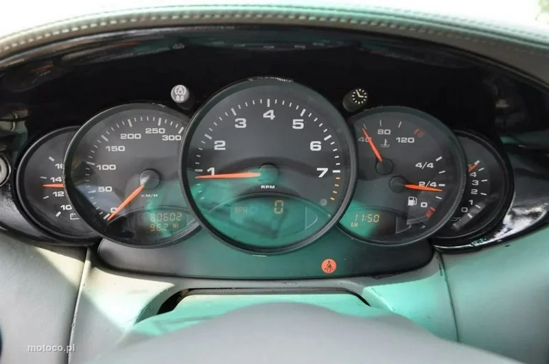 Porsche 911 996 26